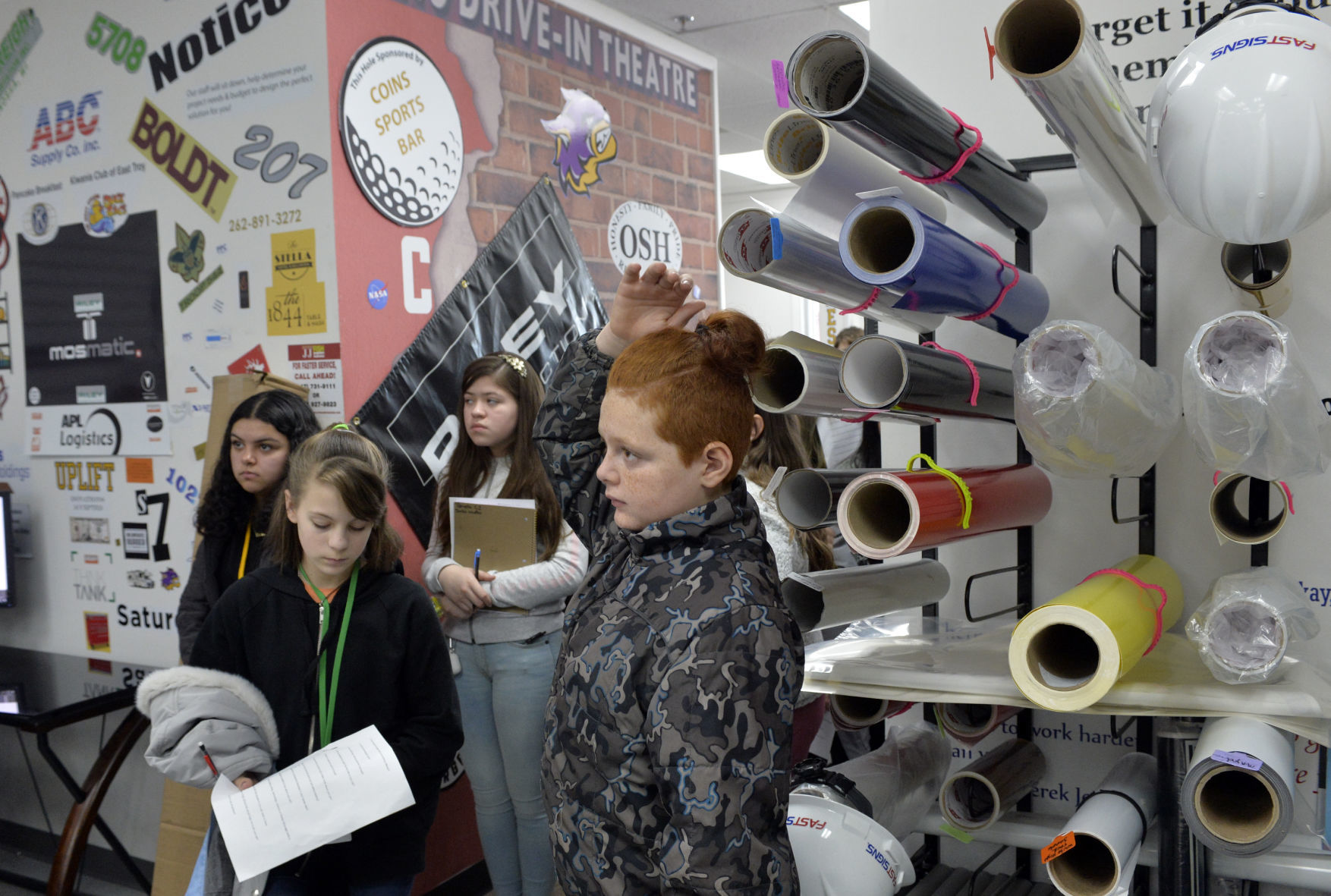 LINCOLN STUDENTS TOUR BUSINESS